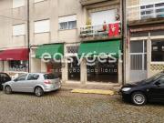 Excelente loja comercial em zona privilegiada em Alfena...