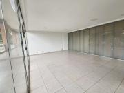 EXCELENTE LOJA DE 40M² NO EDIFÍCIO SAINT RÉGIS, LAGO NORTE!