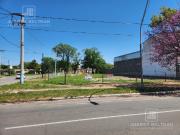 Excelente Lote esquina en venta Sobre Donato Alvarez y...