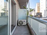 Excelente monoambiente con cochera fija/cubierta y...