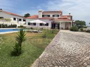 Excelente Moradia com piscina a 2 minutos de Tomar!