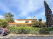 EXCELENTE MORADIA COM TERRENO DE 1000 M2 EM CAXIAS, COM...