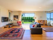 Excelente moradia T4 na Foz com jardim e garagem