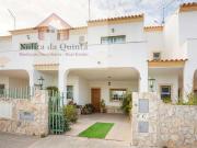 Excelente moradia T3 em banda duplex, com piscina,...