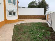 Excelente Moradia T3 na Ericeira com Jardim e Churrasqueira