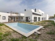 Excelente Moradia T5 Com Piscina