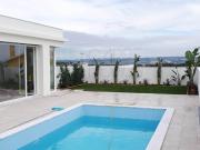 Excelente moradia térrea T3, com piscina e jardins, na... Excelente moradia térrea T3, com piscina e jardins, na...