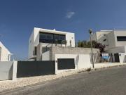 Excelente moradia V4, 5 assoalhadas com acabamentos de...