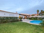 Excelente Moradia V5 com jardim e Piscina em Birre