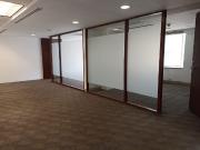Excelente oficina 850 m2 En Bosques