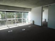 Excelente oficinas sobre Libertador