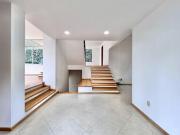 SE VENDE CASA EN BOSQUES DE LAS PALMAS