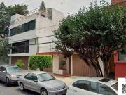 EXCELENTE OPORTUNIDAD | Casa con 194 m² de terreno y 3...