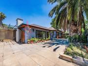 Excelente oportunidad! Casa con amplio terreno y gran...