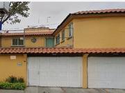 ¡EXCELENTE OPORTUNIDAD! casa en venta, muy por debajo...