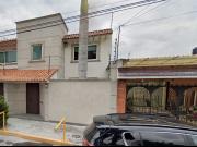 EXCELENTE OPORTUNIDAD DE INVERSION CON ESTA HERMOSA CASA