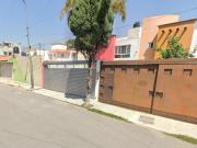 ¡ EXCELENTE OPORTUNIDAD! HERMOSA CASA EN UNA DE LAS...