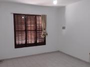 Excelente oportunidad, se vende casa en Barrio Estacion...