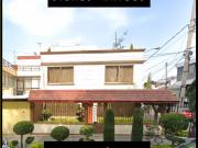 Excelente oportunidad Venta de Casa en calle Cecilio...