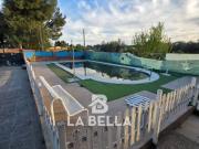 EXCELENTE PARCELA CON PISCINA