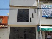 EXCELENTE PROPIEDAD 3 PISOS