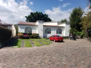 Excelente propiedad en 1 nivel en condominio con...