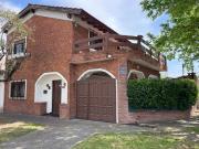 EXCELENTE PROPIEDAD EN CASTELAR SUR!