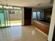 Excelente Propiedad en Del Pilar Residencial