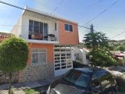 EXCELENTE PROPIEDAD UBICADA EN LA COLONIA COLINAS DE...