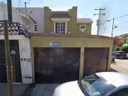 EXCELENTE PROPIEDAD UBICADA EN LA COLONIA EL CONDADO...