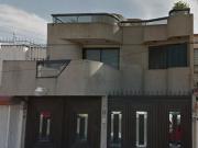 EXCELENTE PROPIEDAD UBICADA EN LA COLONIA JARDIN...