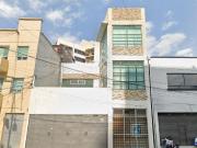 EXCELENTE PROPIEDAD UBICADA EN LA COLONIA NAPOLES, EN...