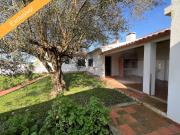 Excelente propriedade c/ 2 casas independentes T5+T1 c/...