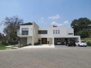 EXCELENTE RESIDENCIA EN REAL DE HACIENDA VALLE ESCONDIDO