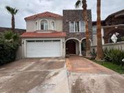 EXCELENTE RESIDENCIA EN VENTA DENTRO DEL CLUB CAMPESTRE...