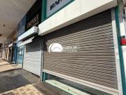 Excelente sala comercial com subsolo e sobre loja a...