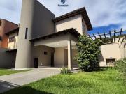 Excelente Sobrado 5 minutos do Shopping Flamboyant