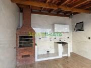 Excelente sobrado com 03 quartos, para morar no jardim...