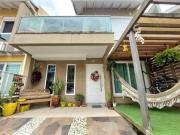 Excelente sobrado no Residencial Jardins do Prado de 3...