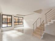 Excelente sobrado no tingui!