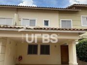 Excelente sobrado repleto em armários e com uma ótica...