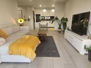 Excelente T1 semi novo, com maravilhosa Varanda e...