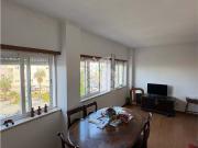 EXCELENTE T2 EM CARCAVELOS