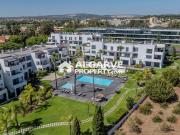 Excelente T2 no condomínio Vila Rosa Golf perto da Praia...