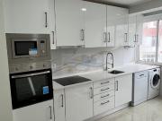 Excelente T2 Totalmente Remodelado com Logradouro partilhado