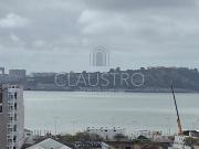 Excelente T3 Duplex c/ varanda e óptima vista Rio