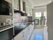 Excelente T3 NO MONTE ESTORIL disponível ar condicionado...