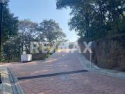 EXCELENTE TERRENO CON VISTA EN CONDOMINIO ARBOLADA 4