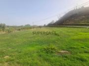 Excelente Terreno Rústico com Água e Bons Acessos no Algarve