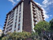 excelente ubicación ! 2 cuadras de av universidad y...